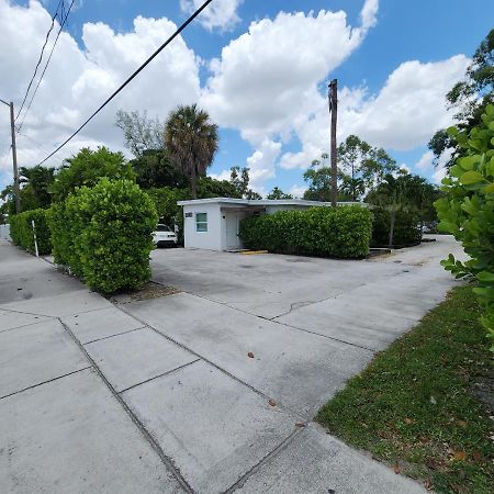 Private Aparment Studio In The Hard Of Miami Unit # 6 Opa-locka Eksteriør bilde