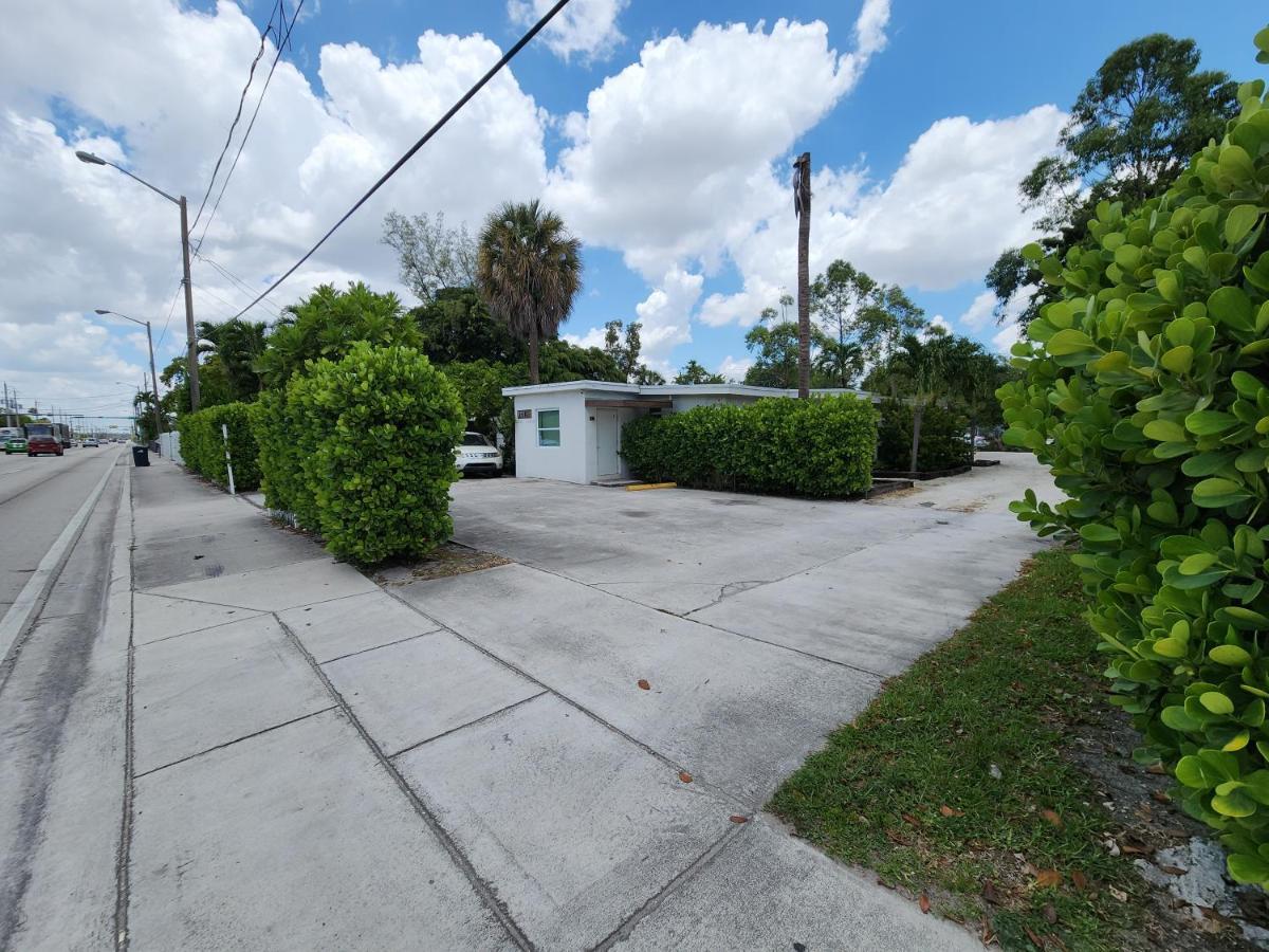 Private Aparment Studio In The Hard Of Miami Unit # 6 Opa-locka Eksteriør bilde